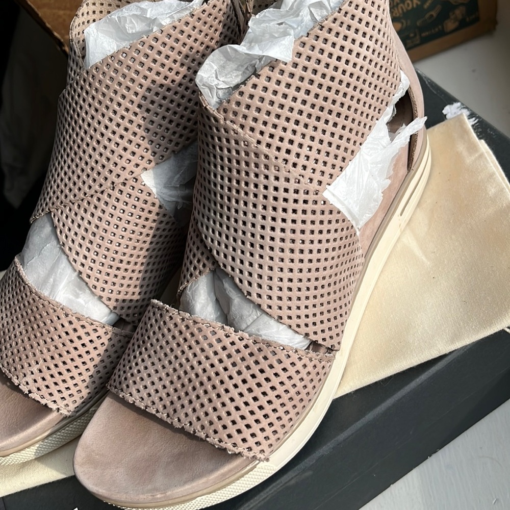 Eileen Fisher Sport Sandals